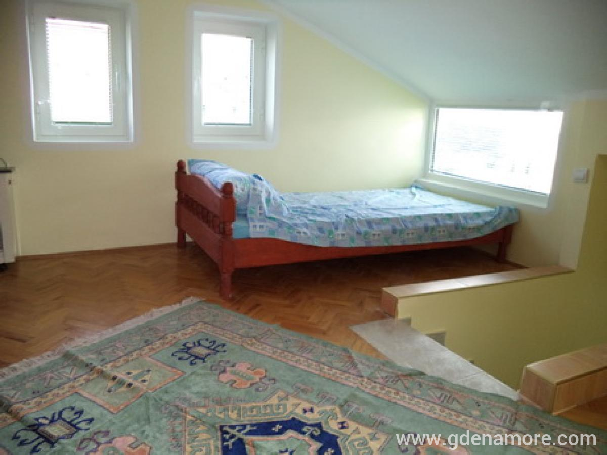 Apartman Kuljaca, privatni smeštaj u mestu Petrovac, Crna Gora