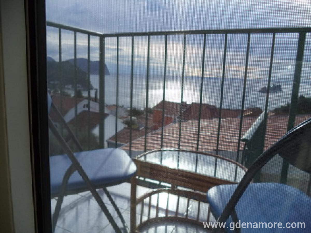 Apartman Kuljaca, privatni smeštaj u mestu Petrovac, Crna Gora